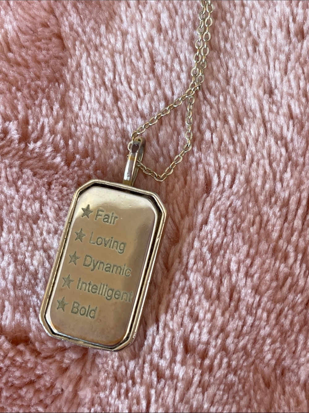 Melinda Maria Gold Pendant Necklace, zodiac Aquarius ♒️ - Picture 8 of 9